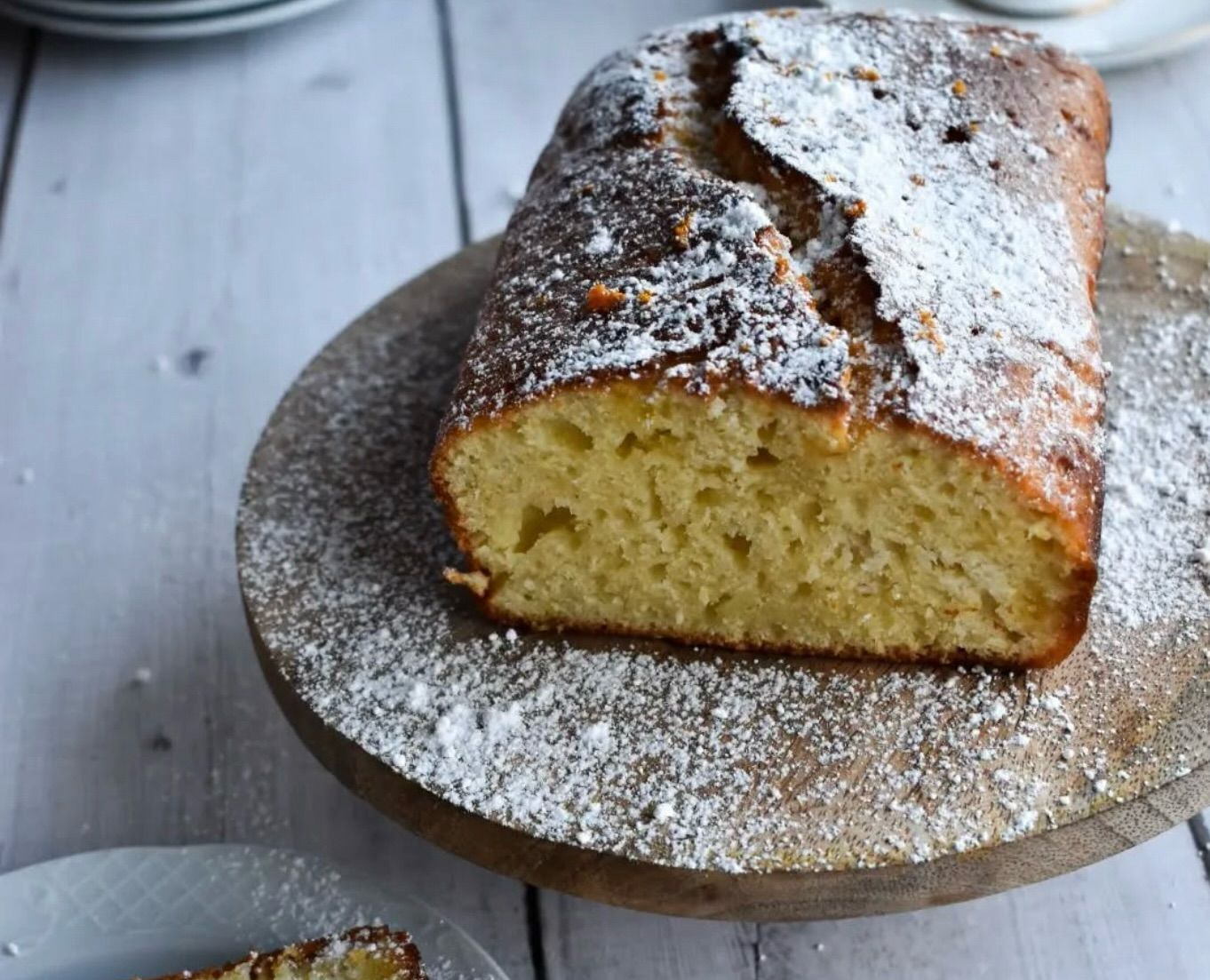 minkstas-keksas-su-mandarinu-sirupu